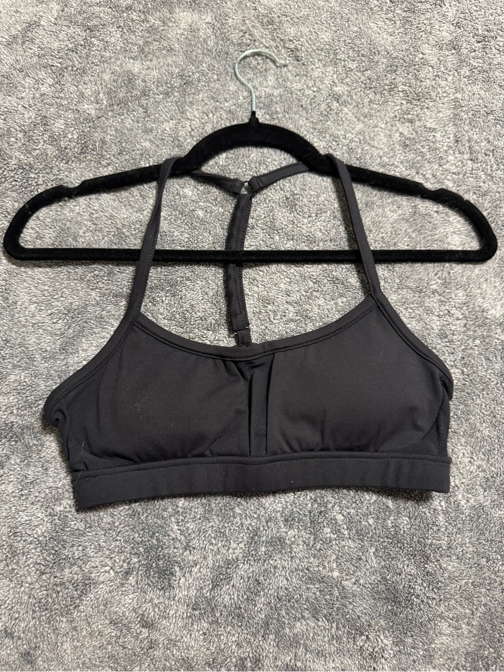 Black Strappy Sports Bralette - Unbranded
